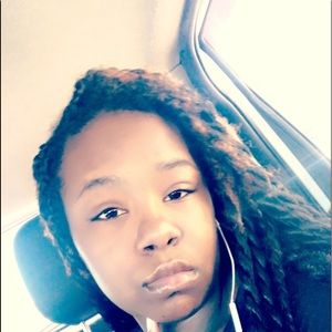 Meet your Posher, Myauna